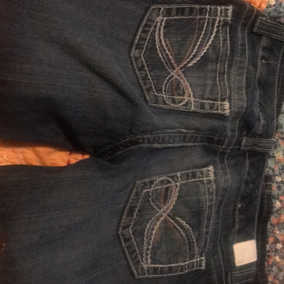 Maurice’s capris 5/6 - Picture 3 of 4